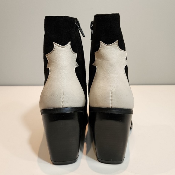 Dolls Kill Velvet Star Sighting Boots Sz. 7.5 NWT *RARE/SOLD OUT* - Picture 6 of 9